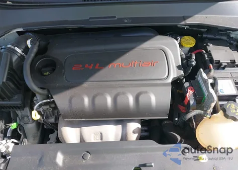 2018 Jeep Compass Limited 4X4 from USA, damaged, VIN 3C4NJDCB9JT306870